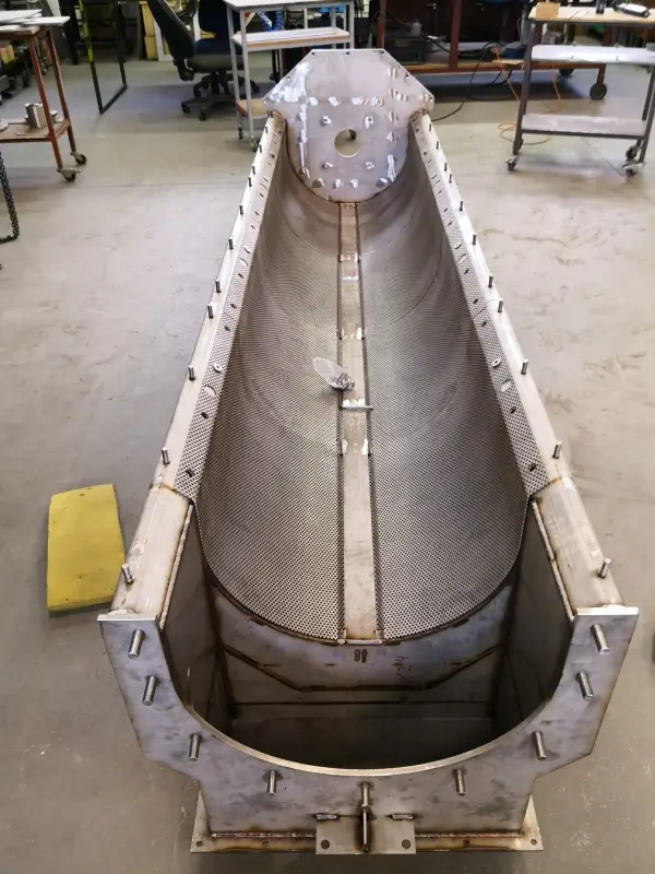 Nerezové stroje na míru