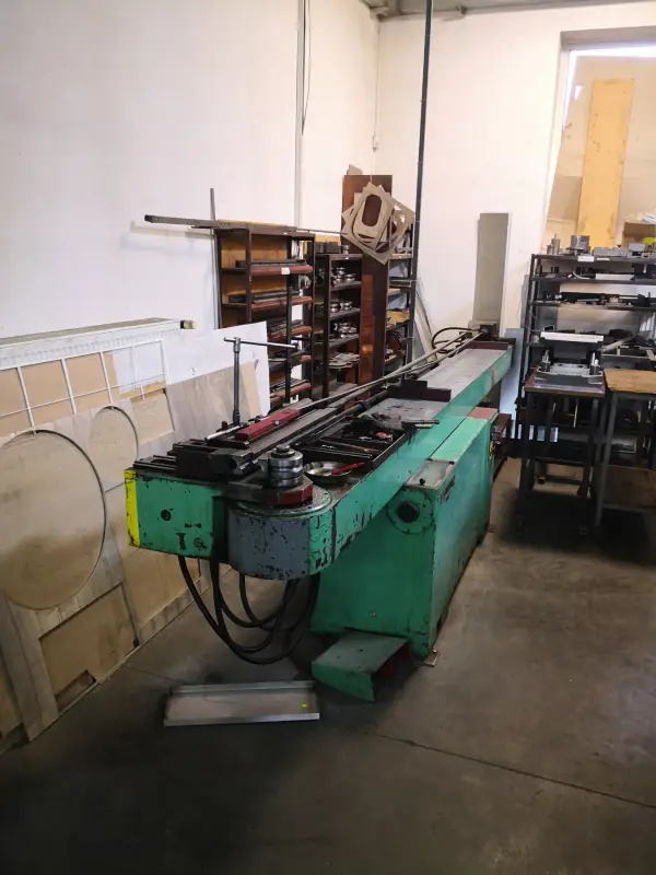 Ohýbání a stáčení plechů